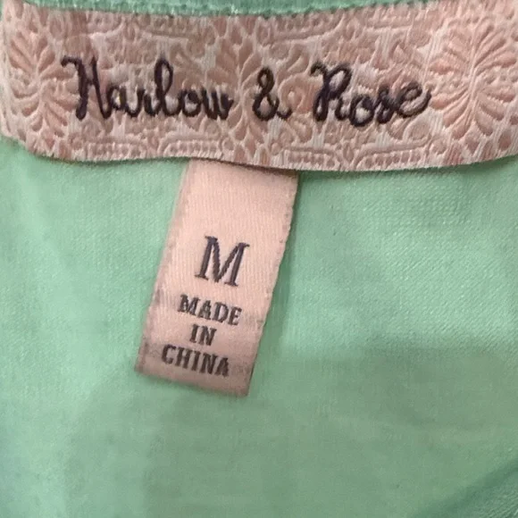 Harlow & Rose Mint Green Sleeveless Top - Picture 2 of 4